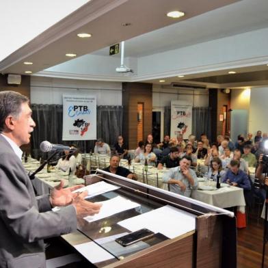  PTB Caxias realiza jantar de confraternização de final de ano. Na foto, vereador Adiló Didomenico, pré-candidato a prefeito