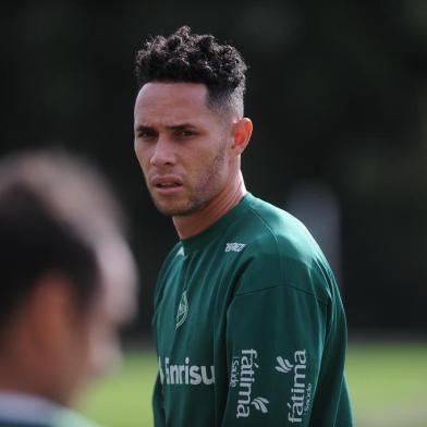  CAXIAS DO SUL, RS, BRASIL (08/04/2019)Treino do Juventude no CT em Caxias do Sul. Na foto, goleiro Omar. (Antonio Valiente/Agência RBS)