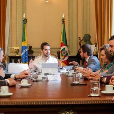  Reunião do governador Eduardo Leite com a bancada do PP para discutir o pacote do funcionalismo.