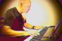 Jordan Rudess, do Dream Theater, toca música gauchesca, Milonga para as Missões.