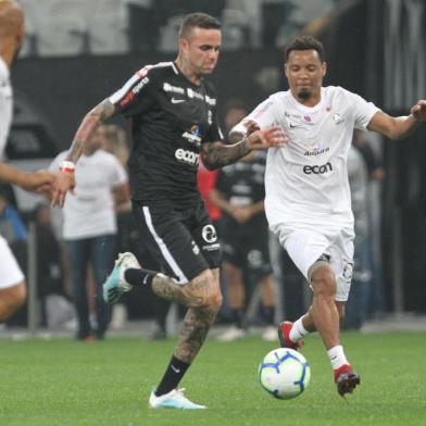 SHEIK E AMIGOS CONTRA A FOME 2019 ARENA CORINTHIANSSÃO PAULO,SP,08.12.2019:SHEIK-E-AMIGOS-CONTRA-A-FOME-2019-ARENA-CORINTHIANS - O jogador Luan durante o jogo Sheik e Amigos Contra a Fome 2019 , realizado na Arena Corinthians, em São Paulo, SP, nesta terça, 10. . (Foto: Henrique Barreto/Futura Press/Folhapress)