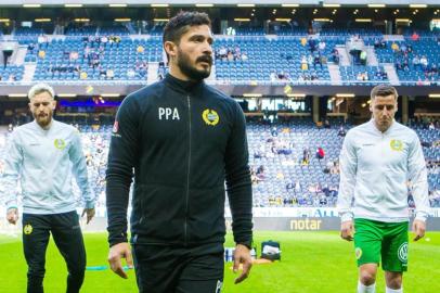 Pablo Jesús Piñones-Arce, técncio do Hammarby, da Suécia, que veio para a Copa Ipiranga