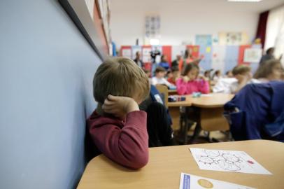  Dificuldades dos primeiros anos de escola  (Foto: MoiraM  / stock.adobe.com)Indexador: George CalinFonte: 176854347