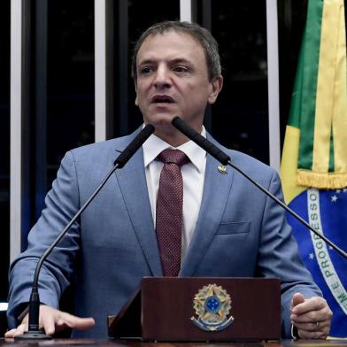 Plenário do SenadoPlenário do Senado Federal durante sessão deliberativa extraordinária.Em discurso, à tribuna, senador Marcio Bittar (MDB-AC).Foto: Waldemir Barreto/Agência Senado<!-- NICAID(14358623) -->