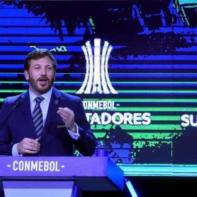  The president of the South American Football Confederation (Conmebol), Paraguayan Alejandro Dominguez, speaks during the Copa Libertadores and Copa Sudamericana draw at the Conmebol headquarters in Luque, Paraguay on December 17, 2019. (Photo by NORBERTO DUARTE / AFP)Editoria: SPOLocal: LuqueIndexador: NORBERTO DUARTESecao: soccerFonte: AFPFotógrafo: STR