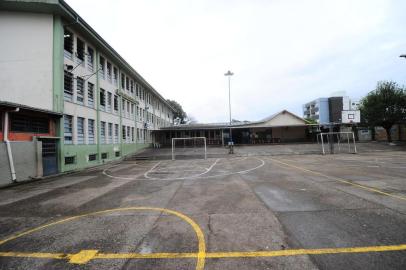  CAXIAS DO SUL, RS, BRASIL, 02/10/2019. Reunião na 4ª CRE para tratar da implantação da escola cívico-militar em Caxias. A escola escolhida foi a Escola Estadual de Ensino Médio Alexandre Zattera, no bairro Desvio Rizzo. Anúncio foi feito pelo deputado Luciano Zucco. (Porthus Junior/Agência RBS)