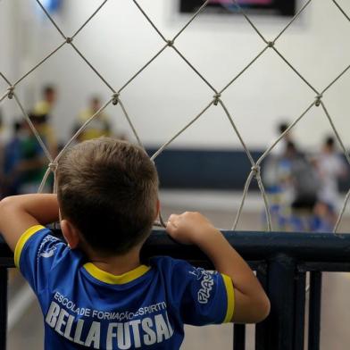  CAXIAS DO SUL, RS, BRASIL, 22/11/2019Projeto Bella Futsal é financiado pelo governo do estado do RS é uma forma conjunta de fomentar o futsal como uma forma de alicerce social.(Lucas Amorelli/Agência RBS)