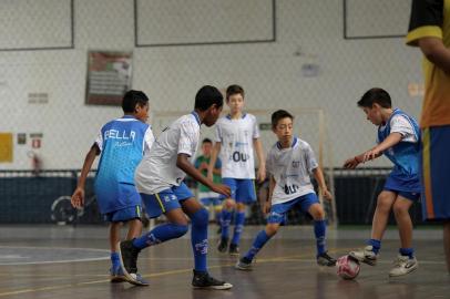  CAXIAS DO SUL, RS, BRASIL, 22/11/2019Projeto Bella Futsal é financiado pelo governo do estado do RS é uma forma conjunta de fomentar o futsal como uma forma de alicerce social.(Lucas Amorelli/Agência RBS)