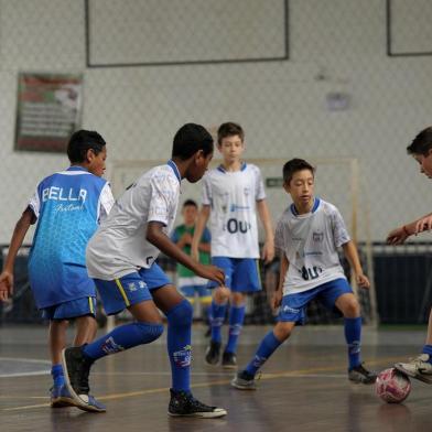  CAXIAS DO SUL, RS, BRASIL, 22/11/2019Projeto Bella Futsal é financiado pelo governo do estado do RS é uma forma conjunta de fomentar o futsal como uma forma de alicerce social.(Lucas Amorelli/Agência RBS)