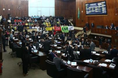  ***FOTOS EM BAIXA*** Assembleia vota projetos do governo Eduardo Leite que alteram Previdência de servidores estaduais<!-- NICAID(14363148) -->