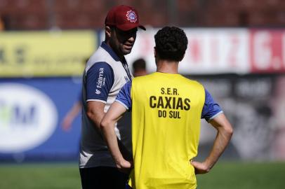  CAXIAS DO SUL, RS, BRASIL (06/11/2019)Treino do Ser Caxias no Estádio Centenário. Na foto, técnico Lacerda. (Antonio Valiente/Agência RBS)