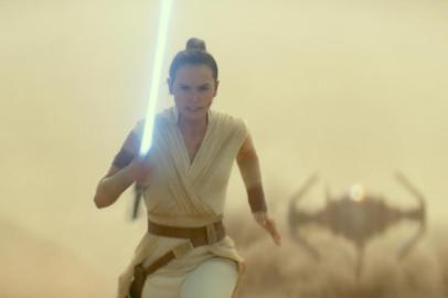 Rey (Daisy Ridley) em STAR WARS: ASCENSÃO  SKYWALKER<!-- NICAID(14036803) -->