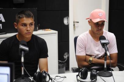  CAXIAS DO SUL, RS, BRASIL (20/12/2019)Show dos esportes edição Gaúcha Serra com apresentação de Marcelo Rocha e Pedro Petrucci. Convidados jogadores do time sub-20 do Juventude, Lucas Serafini e Léo César. (Antonio Valiente/Agência RBS)