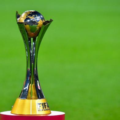 The trophy is seen on the pitch ahead of the 2019 FIFA Club World Cup Final football match between England's Liverpool and Brazil's Flamengo at the Khalifa International Stadium in the Qatari capital Doha on December 21, 2019. (Photo by Giuseppe CACACE / AFP)