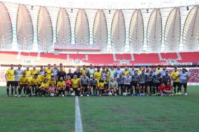 DAlessandro promove a 6ª edição do Lance de Craque no Estádio do Inter, no Beira-Rio. Times em campo: Solidariedade e Esperança
