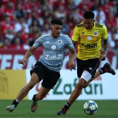 DAlessandro promove a 6ª edição do Lance de Craque no Estádio do Inter, no Beira-Rio. Times Solidariedade x Esperança. No lance, Taison