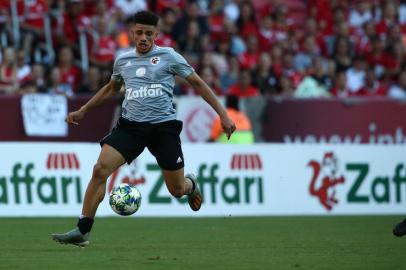 D'Alessandro promove a 6ª edição do Lance de Craque no Estádio do Inter, no Beira-Rio. Times Solidariedade x Esperança. No Lance, Taison