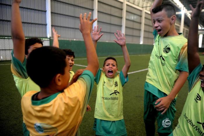 Abertas inscrições para escolinha de futebol do projeto Virando o Jogo