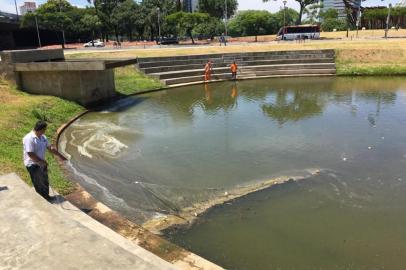 Nova limpeza é realizada no Largo nesta quinta.