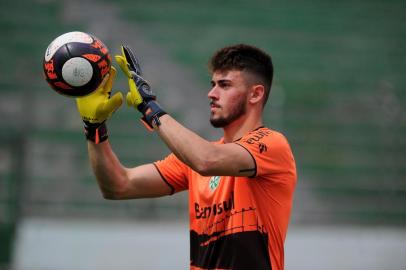  CAXIAS DO SUL, RS, BRASIL 28/12/2017Time do Juventude Sub-20 se prepara para a Copa São paulo de Futebol. Na foto: o Goleiro William. (Felipe Nyland/Agência RBS)