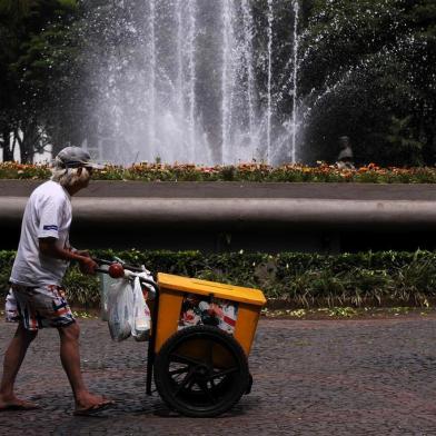  CAXIAS DO SUL, RS, BRASIL, 26/12/2019 - Temperatura passa dos 30 graus na serra. (Marcelo Casagrande/Agência RBS)