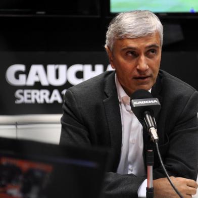  CAXIAS DO SUL, RS, BRASIL, 10/09/2019 - Programa Show dos esportes na rádio Gaúcha Serra, com os convidados Walter Dal Zotto JR, presidente do Juventude, e Osvaldo Pioner, diretor geral de futebol do Ju. (Marcelo Casagrande/Agência RBS)