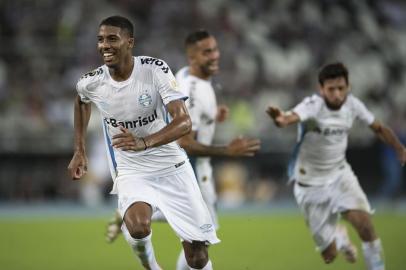 Jean Pyerre, do GrÃªmio, comemora seu golRIO DE JANEIRO, RJ, 12.06.2019 Â– BOTAFOGO-GRÃMIO: Partida entre Botafogo e GrÃªmio, vÃ¡lida pela 9Âº rodada do Campeonato Brasileiro sÃ©rie A 2019, no EstÃ¡dio Nilton Santos (EngenhÃ£o), no Rio de Janeiro, nesta quarta-feira (12). (Foto: Jorge Rodrigues/Eleven/Folhapress)