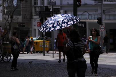  CAXIAS DO SUL, RS, BRASIL, 26/12/2019 - Temperatura passa dos 30 graus na serra. (Marcelo Casagrande/Agência RBS)