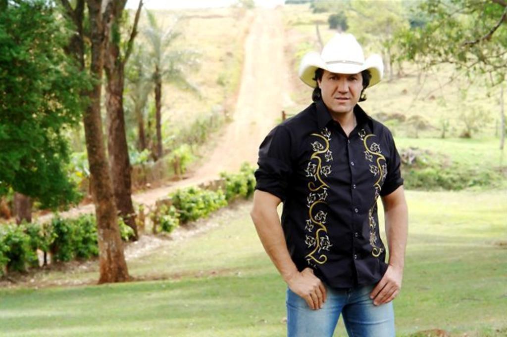 Juliano Cézar - Cowboy Vagabundo #atracaodivulga #sertanejo