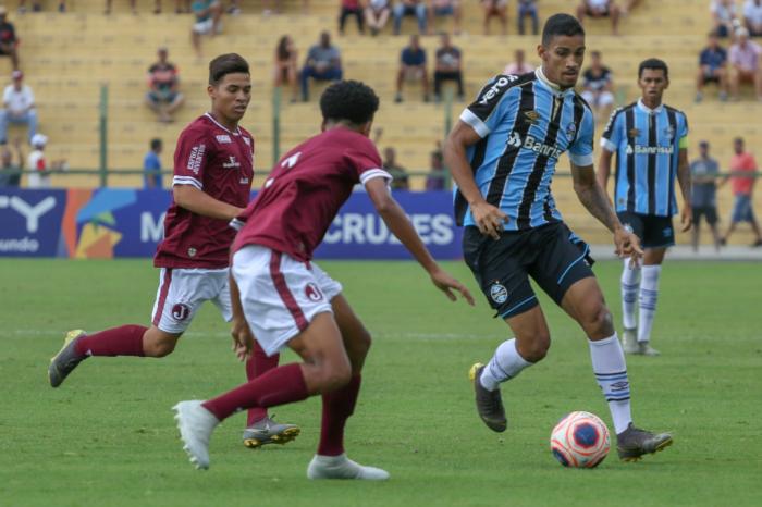 O Grêmio empatou com time pequeno hoje?