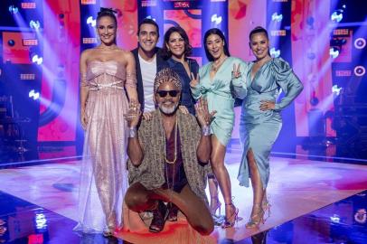 Claudia Leitte, Simone & Simaria, André Marques e Carlinhos Brown. Elenco da quinta temporada do The Voice Kids.<!-- NICAID(14376330) -->