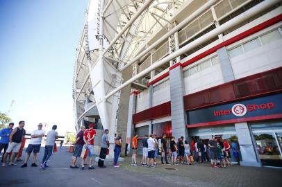  PORTO ALEGRE, RS, BRASIL, 06-01-2020: Primeiro dia de vendas das novas camisetas do Inter, feita pela Adidas, na loja Intershop no Estádio Beira Rio (FOTO FÉLIX ZUCCO/AGÊNCIA RBS, Editoria de Esportes).