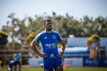 Edilson, lateral-direito do Cruzeiro