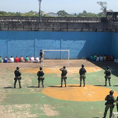 A Penitenciária de Alta Segurança de Charqueadas (Pasc), na Região Carbonífera, passou por uma operação pente-fino na manhã desta quinta-feira (8). A ação foi realizada pela Superintendência dos Serviços Penitenciários (Susepe).