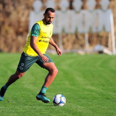  CAXIAS DO SUL, RS, BRASIL, 27/08/2019. Treino do Juventude no CT. O Ju se prepara para o primeiro jogo das quartas-de-final da série C do Campeonato Brasileiro. Na foto, atacante Dalberto. (Porthus Junior/Agência RBS)Indexador: Porthus Junior                  