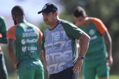  CAXIAS DO SUL, RS, BRASIL (06/01/2019)Treino do Juventude no CT em Caxias do Sul. Na foto, Técnico Marquinhos Santos. (Antonio Valiente/Agência RBS)Indexador: ANTONIO VALIENTE / AGENCIA RBS  