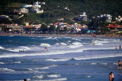 Praia de Garopaba em Santa Catarina.