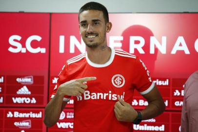  PORTO ALEGRE, RS, BRASIL, 10/01/2020- Coletiva do Inter. Apresentação de Thiago Galhardo. (FOTOGRAFO: FÉLIX ZUCCO / AGENCIA RBS)