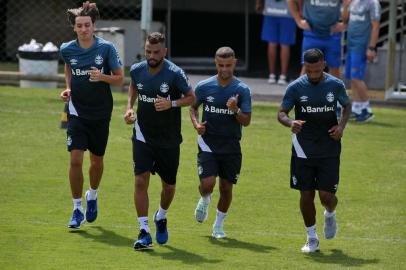  PORTO ALEGRE, RS, BRASIL,10/01/2020- Tricolor realizará primeiro treino da pré-temporada no CT Luiz Carvalho. Pedro Geromel , Maicon , Alisson , Paulo Miranda (FOTOGRAFO: FERNANDO GOMES / AGENCIA RBS)<!-- NICAID(14383225) -->