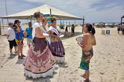 Soberanas divulgam Fenavindima de Flores da Cunha no litoral norte