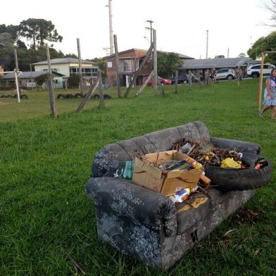  CAXIAS DO SUL, RS, BRASIL, 12/01/2019Moradores de Forqueta reclamam de sujeira em área de lazer(Lucas Amorelli/Agência RBS)