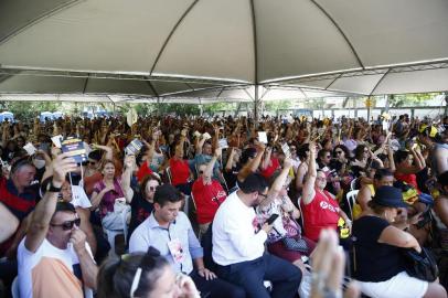  PORTO ALEGRE, RS, BRASIL - 14.01.2020 - Cpers faz assembelia para decidir futuro da greve do magistério. (Foto: Félix Zucco/Agencia RBS)<!-- NICAID(14386839) -->