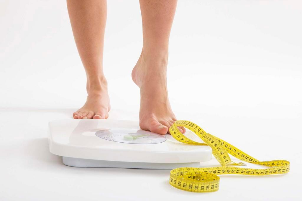É verdade que as mulheres têm mais dificuldade de perder peso do