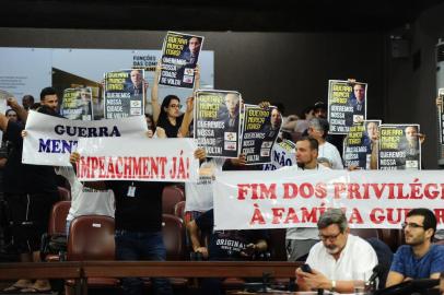 CAXIAS DO SUL, RS, BRASIL, 20/12/2019. Sessão de julgamento do processo de impeachmet do prefeito Daniel Guerra (Republicanos). Votação do impeachment. (Porthus Junior/Agência RBS)