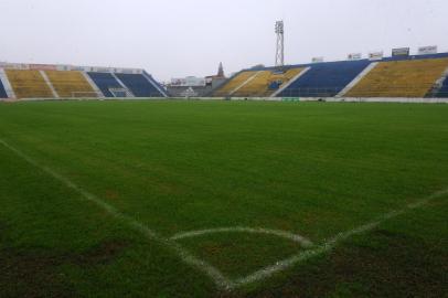  CAXIAS DO SUL, RS, BRASIL, 28/10/2014 - Dossiê Ca-Ju. Matéria especial com os times de Pelotas e as dificuldades enfrentadas pelos clubes para manter as contas em dia.  E.C Pelotas. Estádio Boca do Lobo.(JONAS RAMOS/PIONEIRO)Indexador: JONAS RAMOS                         <!-- NICAID(10941336) -->