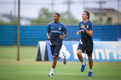 Jean Pyerre e Geromel, jogadores do Grêmio