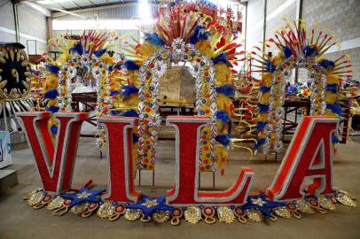  PORTO ALEGRE-RS- BRASIL- 16/01/2020 BARRACÃO DA VILA DO IAPI- Preparativos  para o carnaval 2020  da Vila do IAPI.  FOTO FERNANDO GOMES/ DIÁRIO GAÚCHO.