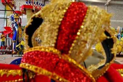  PORTO ALEGRE-RS- BRASIL- 16/01/2020 BARRACÃO DA VILA DO IAPI- Preparativos  para o carnaval 2020  da Vila do IAPI.  FOTO FERNANDO GOMES/ DIÁRIO GAÚCHO.