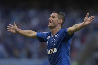  thiago neves, cruzeiro<!-- NICAID(14395095) -->