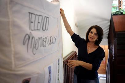  ANTÔNIO PRADO, RS, BRASIL (18/11/2019)Projeto de educação patrimonial Tecendo Memórias, da psicopedagoga e escritora Neusa Maria Roveda Stimamiglio, recebeu prêmio nacional do Instituto do Patrimônio Histórico e Artístico Nacional (Iphan). Em seu trabalho, Neusa publicou em livro histórias transmitidas oralmente por moradores antigos da cidade, como Virgínio Bortolotto, o Tio Nilo, posteriormente transformadas em bordado pela artesã Luiza Schicora. (Antonio Valiente/Agência RBS)